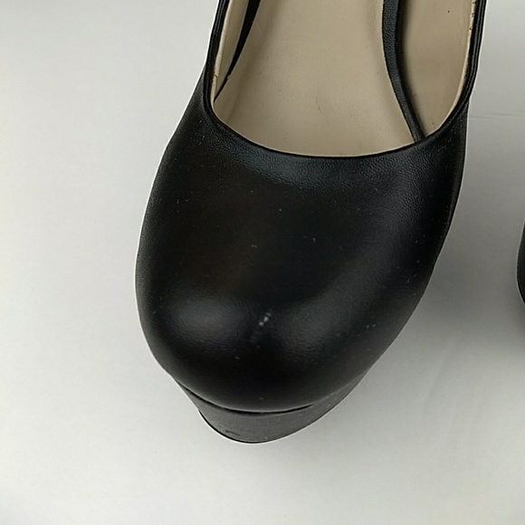 Isenboye Black Platform Pumps Size 8.5 - Picture 7 of 8